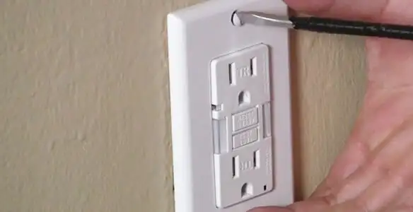gfc outlets service securing and mounting ground fault circuit interrupter outlet by certified electricians in Orlando, FL
