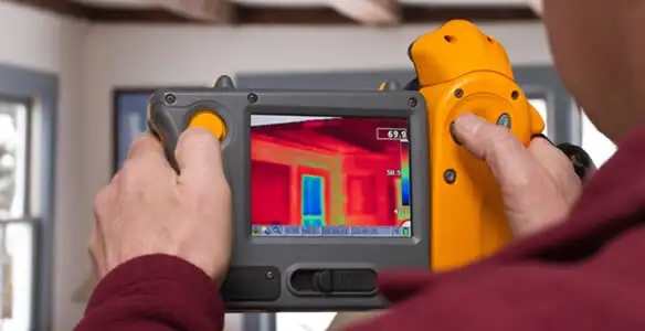 home energy audit service capturing thermal readings to analyze insulation and electrical efficiency in Orlando, FL